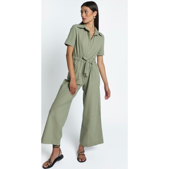 Showpo Marinie Khaki Green Belted Cargo Jumpsuit Utility Romper NWT US 6 - Picture 1 of 12